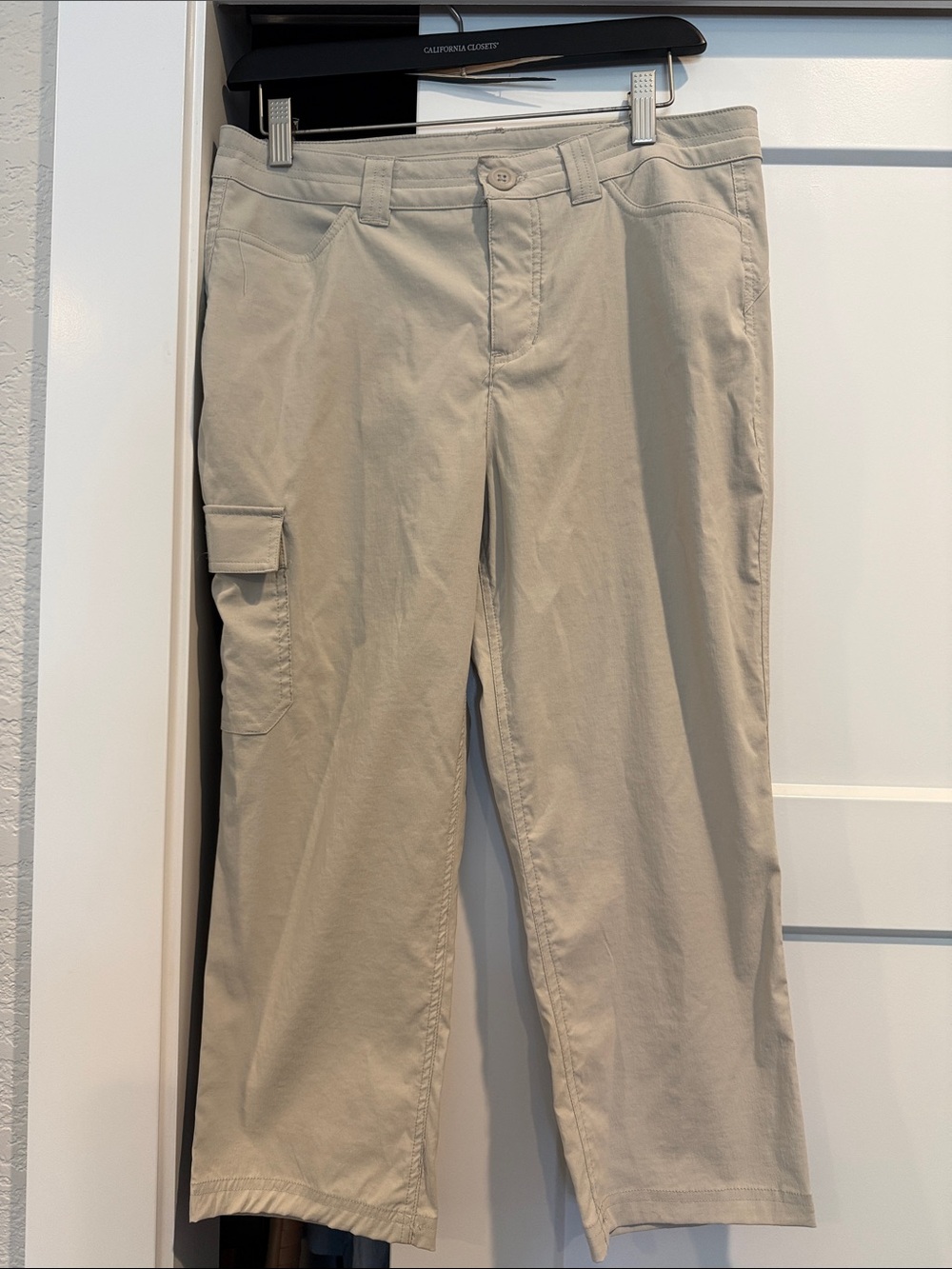 EDDIE BAUER WOMANS HIKING CROP PANTS SZ. 6